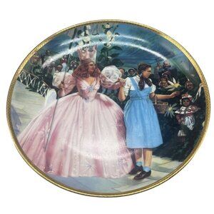 The Hamilton Collection plate The Wizard of Oz A Glimpse of the Munchkins READ